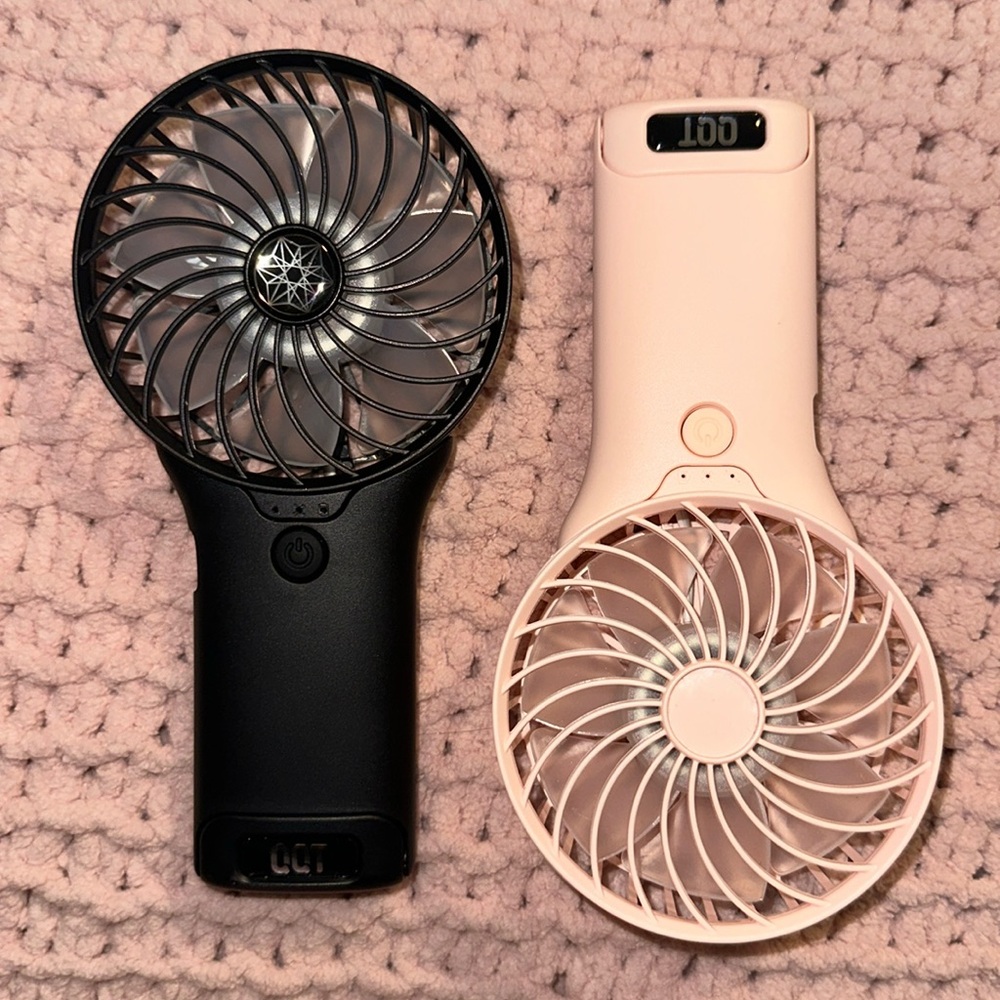 portable fans 🖤🩷